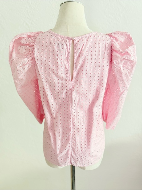 a new day Tops - a new day Cotton‎ Pink Puff Sleeve Eyelet Top Sz:M Coquette Feminine Romantic